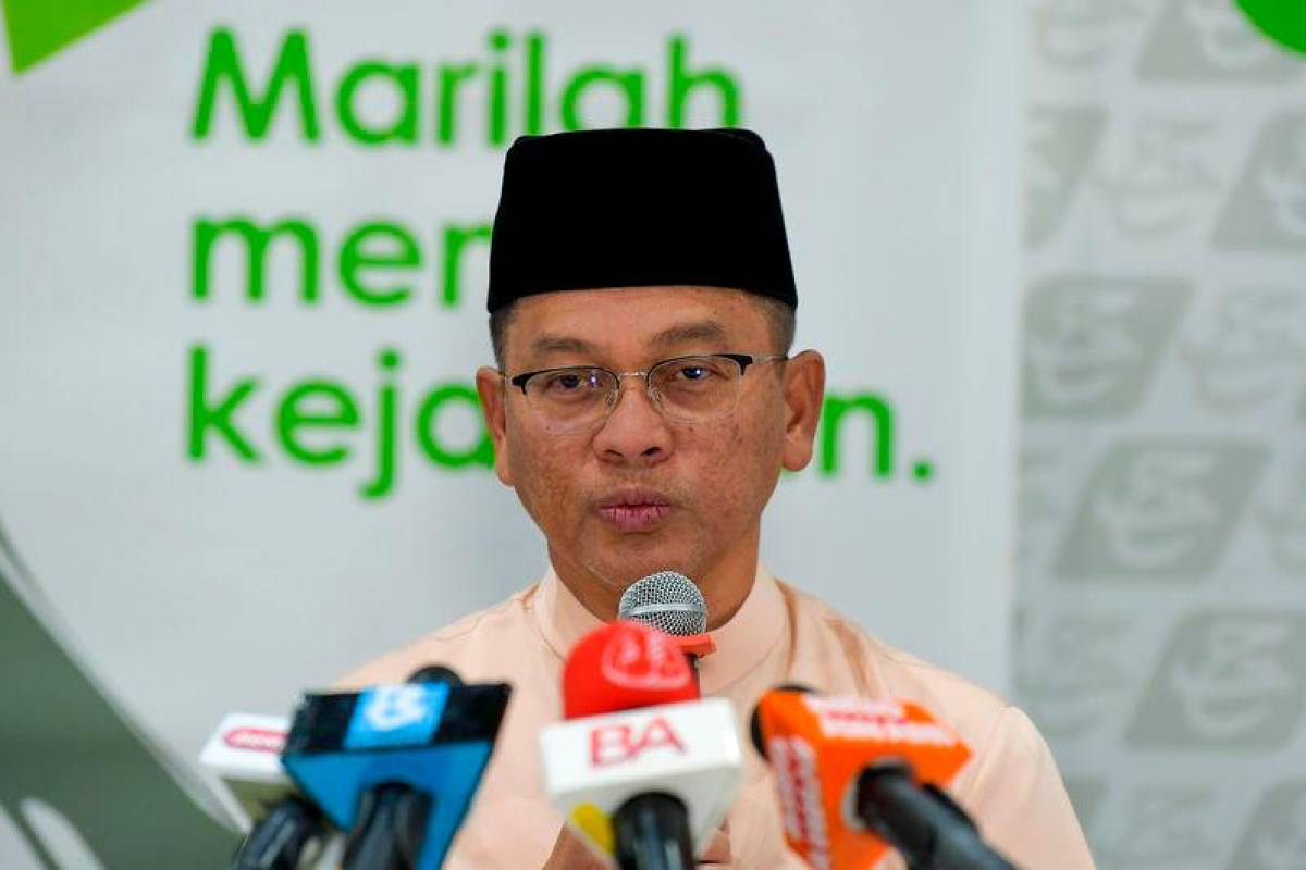 Govt firmly opposes normalising LGBTQ culture