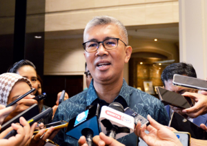Kedudukan Tengku Zafrul belum selamat