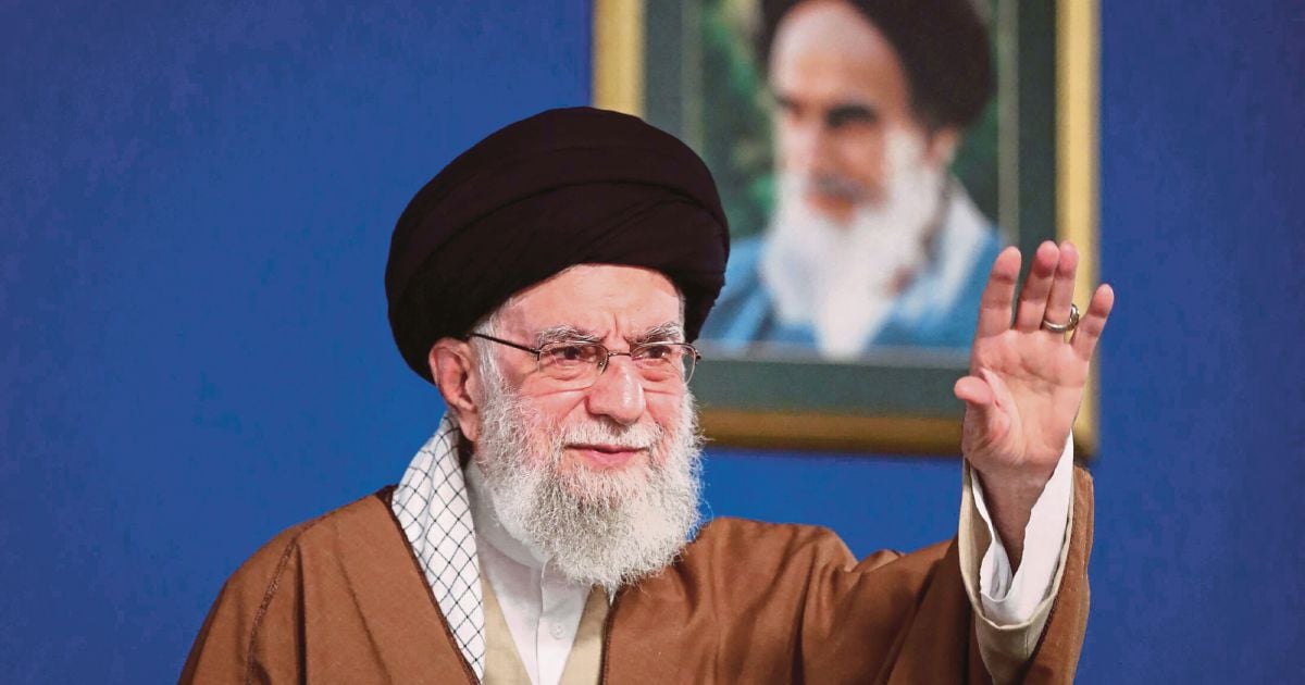 Khamenei vows Iran will never surrender