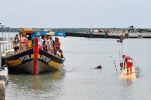 Klang boat capsize: 'There was water everywhere in seconds,' says teen