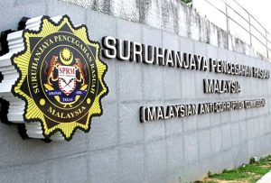 MACC nabs four including 'Datuk Seri' over false claims of RM360mil