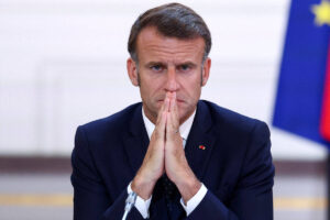 Macron condemns US tariffs, urges EU countermeasures by August 1