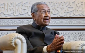 Malays will only unite when faced with common threat, says Dr M