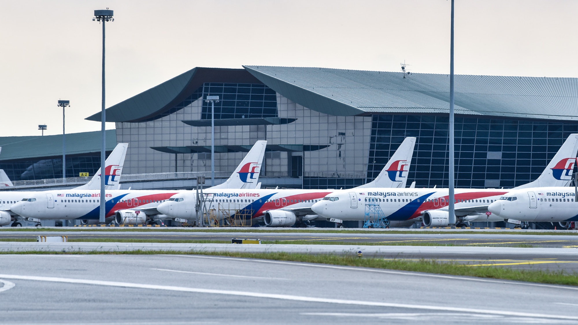 Malaysia Airlines Batik Air Cancel Flights