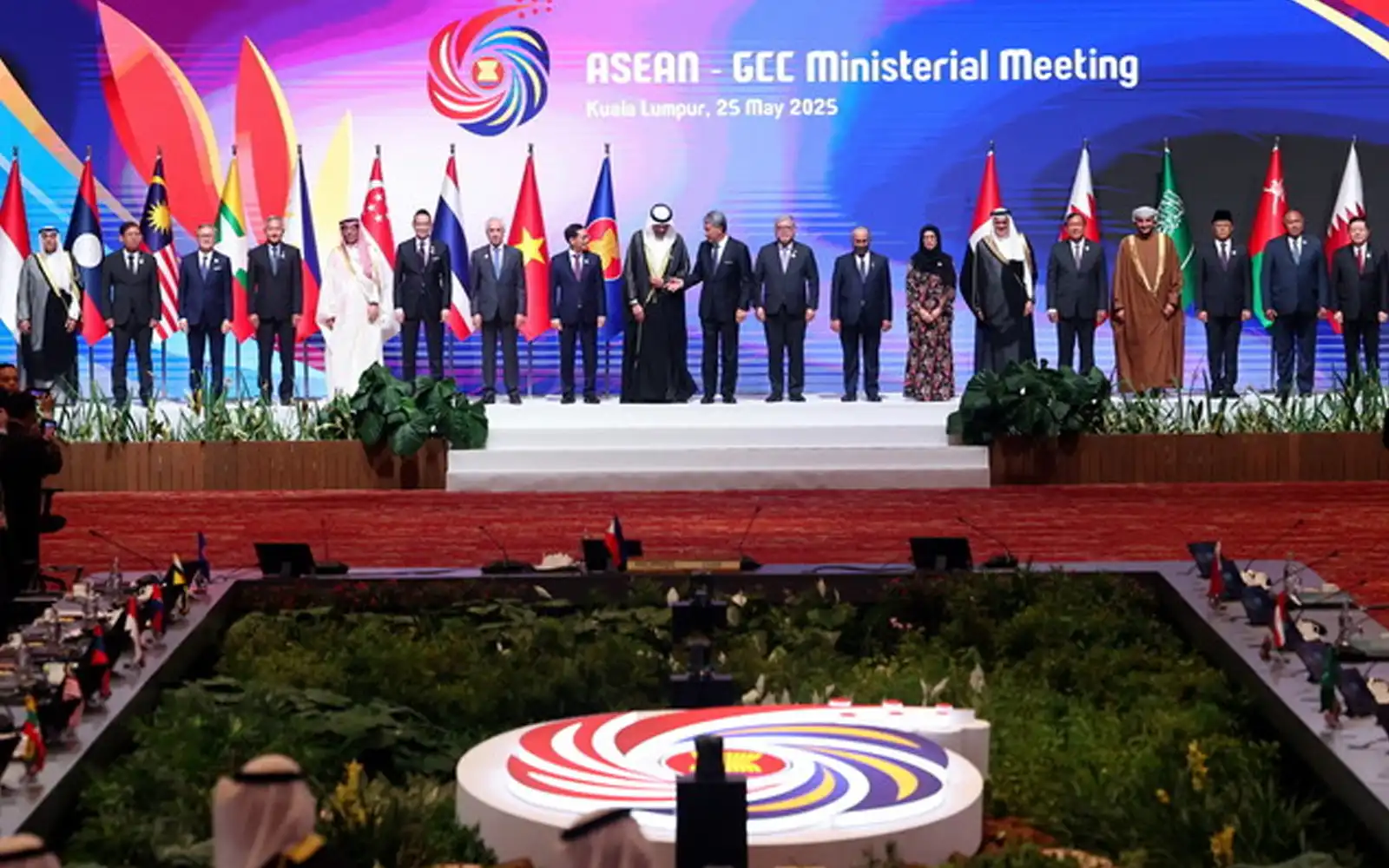 Malaysia, Gulf Cooperation Council sign MoU to begin FTA talks