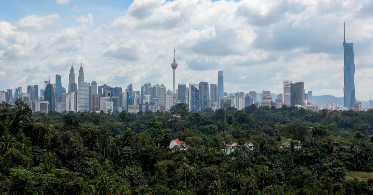 Malaysia's leading index rises 0.6pct in March, signalling continued growth