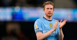 Man City climb to third as De Bruyne sinks Wolves