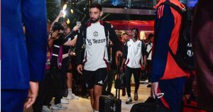 Man Utd land in Kuala Lumpur, receive overwhelming welcome