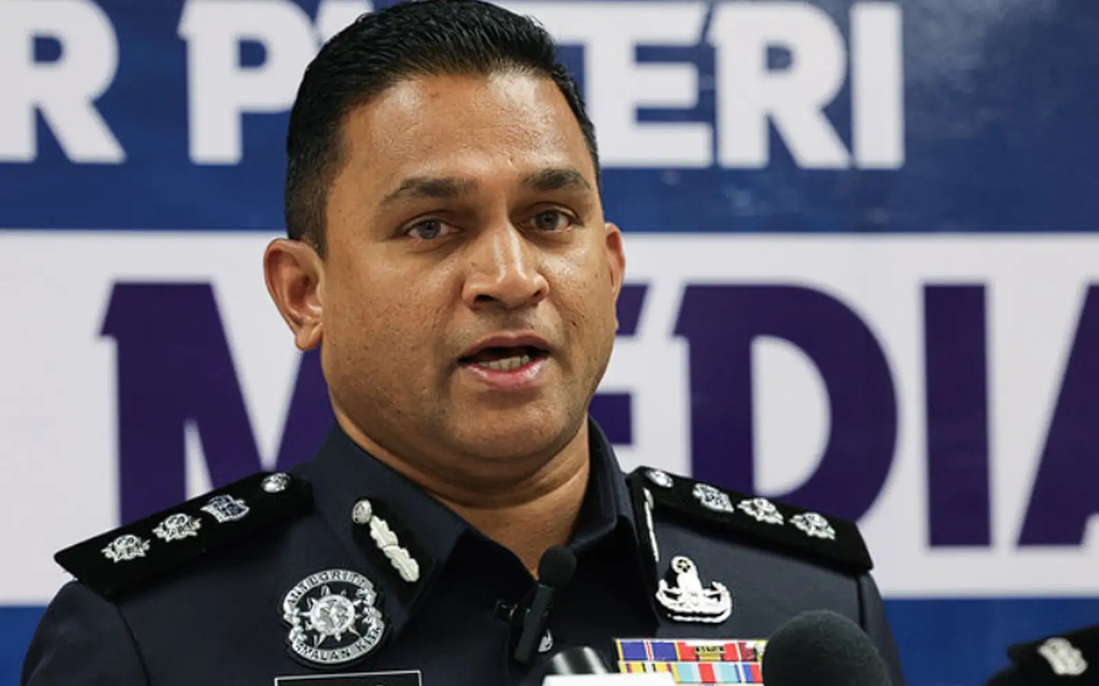 Man arrested over death of 5-year-old in locked school van