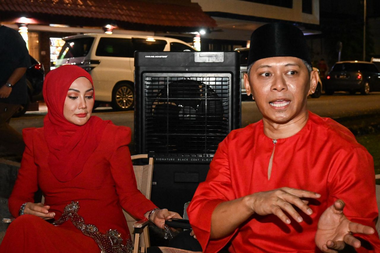Mr E beri ‘hint’ mahu nikahi Erra Fazira secepat mungkin