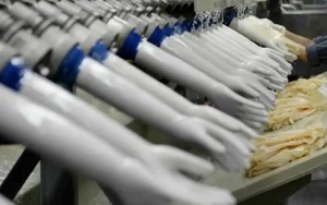 New rule – only locally-produced rubber gloves can be exported