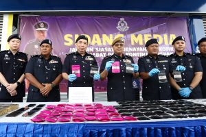 Pasangan kekasih antara tiga ditahan edar dadah RM4.6 juta