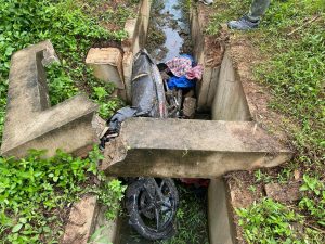 Pemuda maut motosikal terbabas, langgar konkrit