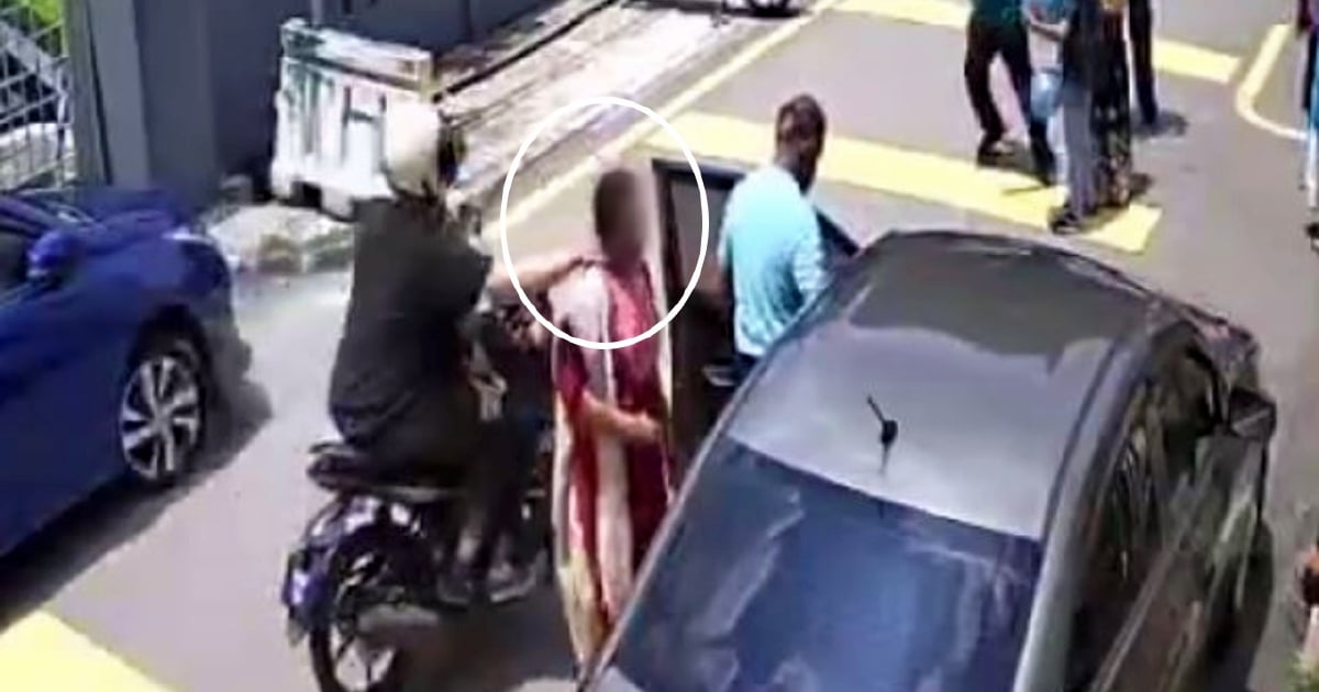 Police hunt duo over gold necklace snatch near temple