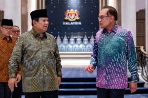 Prabowo visits Anwar, invites PM for presidential inauguration