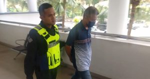 RM55,000 fraud: Ex-bank teller claims trial to CBT, forgery charges