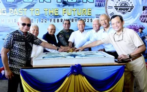 RMAF’s ‘top guns’, past and present, reunite
