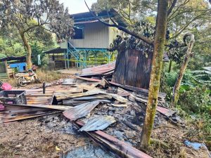 Raub durian farmers claim their houses were set on fire