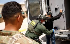 Republicans propose charging US asylum seekers US$1,000