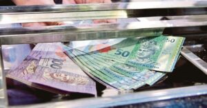 Ringgit closes higher against major currencies, Asean peers