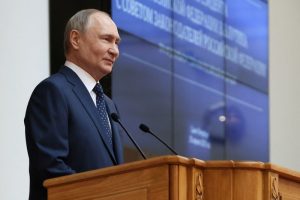 Russia says it's waiting for Ukraine's response to May ceasefire and offer of direct talks