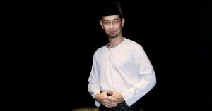 #SHOWBIZ: Farid Kamil apologises over verbal faux pas