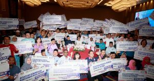 Sim: Structural flaws, weak economy behind low graduate wages