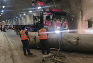 Temporary closure of half of Sepanggar Tunnel after lorry hits exhaust fan