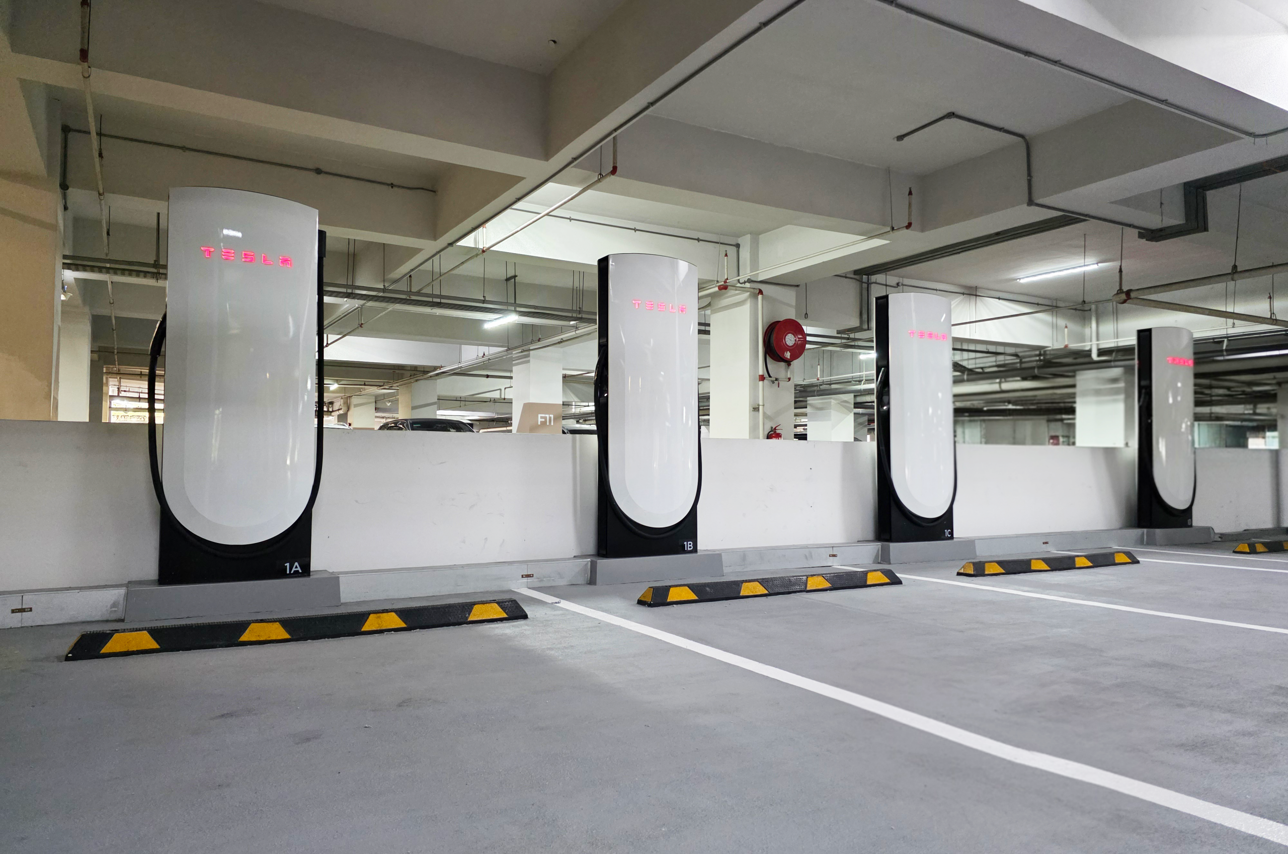 Tesla Supercharger i-City Shah Alam is finally online, months after being deployed