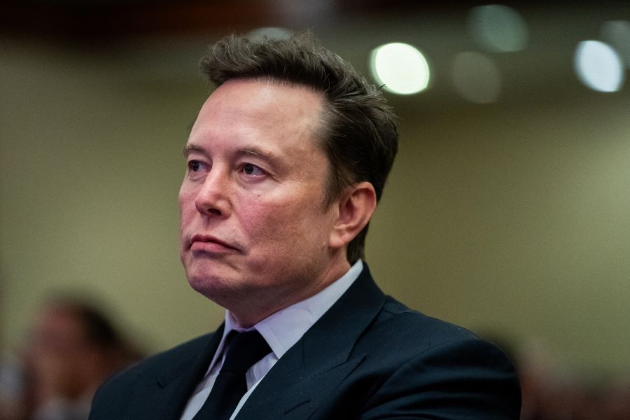 Tesla nafi cari pengganti Elon Musk