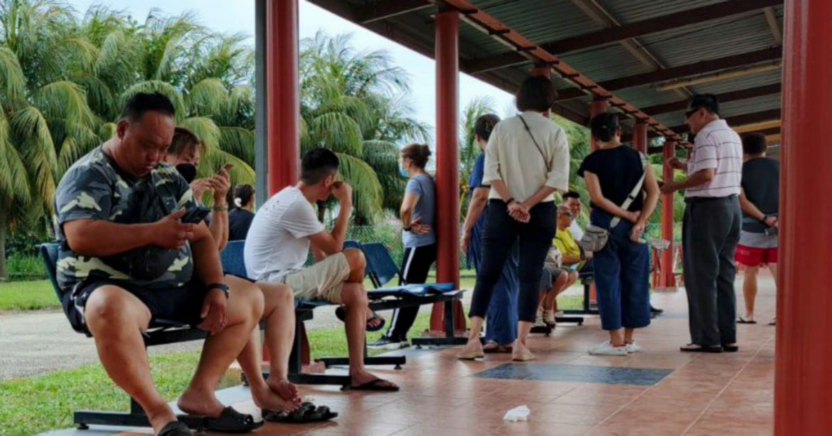 Three bodies from Port Klang boat capsize handed over to families