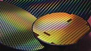 Intel-Chips-wafer-uncut-1
