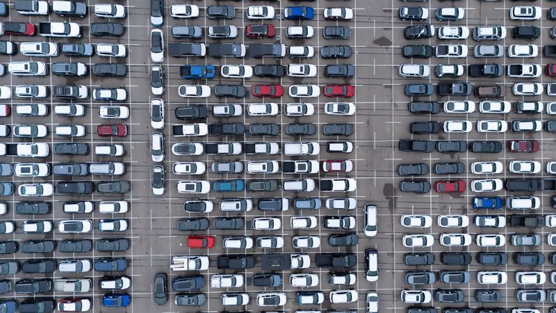 Trump eases auto tariffs burden as Lutnick touts one done foreign trade deal