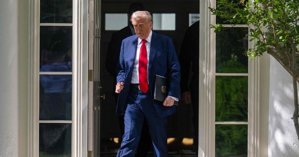 Trump's approval sinks to 39pct at 100-day mark