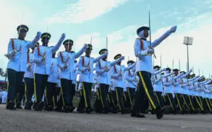 Veterans call for more Chinese youths to join armed forces