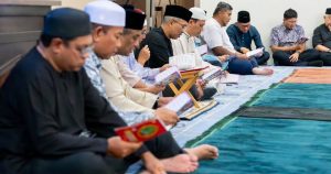 Zafrul heads to Makkah for haj