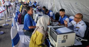 Police collects RM598,970 in summons at Raya discount event